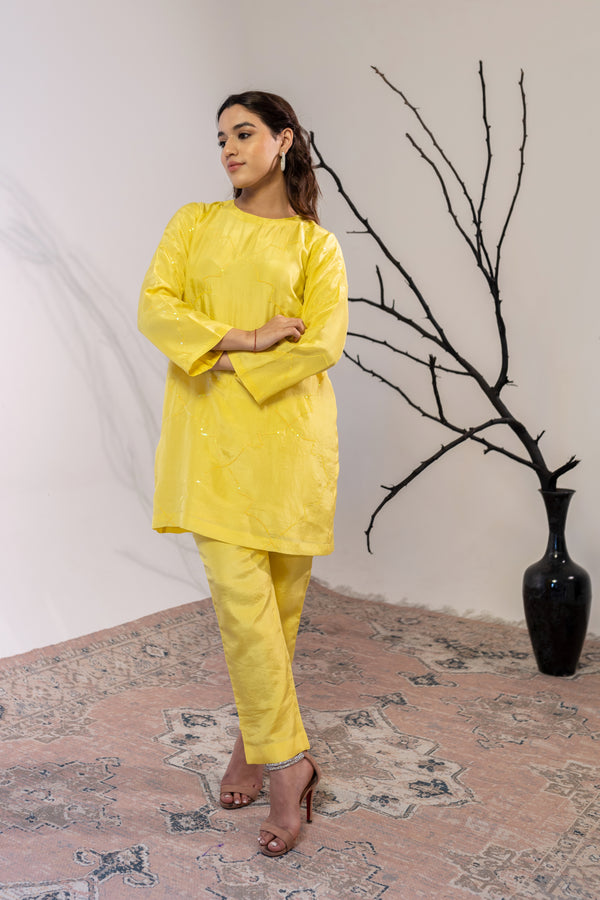 Noor Yellow Silk Set